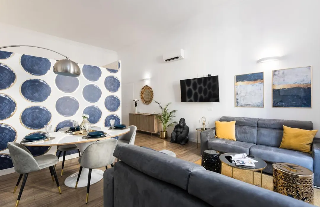 Vatican Imperial Apartment 2840Sq Ft-1